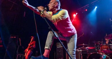 WOM Photo Report – João Pedro e Os Almendras @ LAV – Lisboa Ao Vivo, Lisboa – 10.04.26