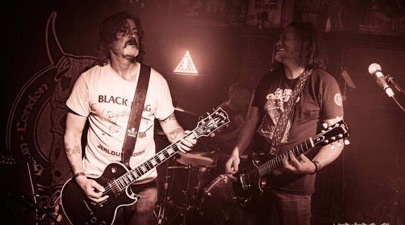 WOM Photo Report – Supernaughty @ Desertfest – The Dev, Londres – 15.05.26
